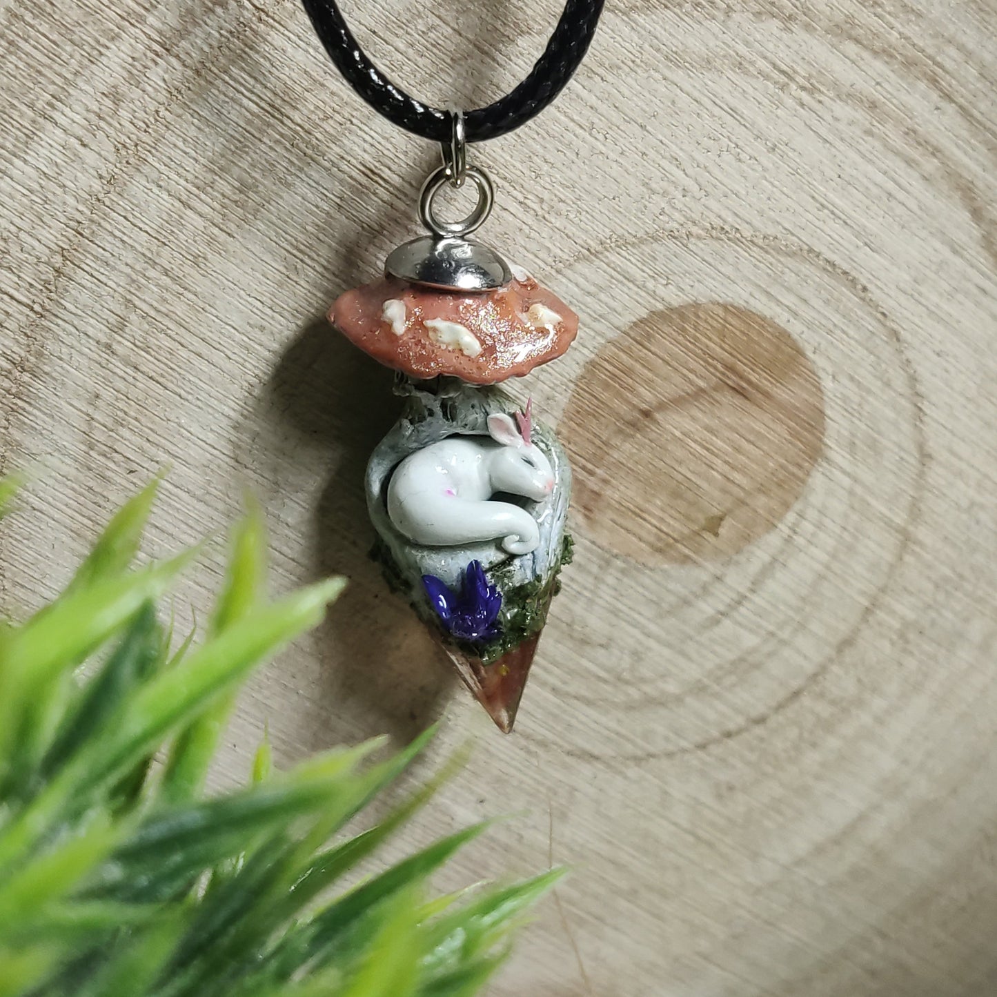 Collana della casa dei funghi