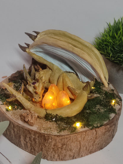 Dragon nest lamp