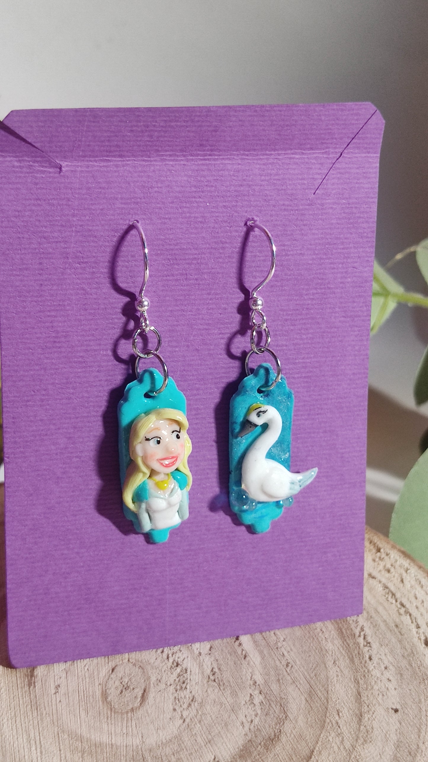 The Swan princess handmade earrings -Clay-